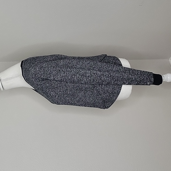 Fabletics Black White Marled Overlap Trim Sweatershirt - Picture 3 of 9